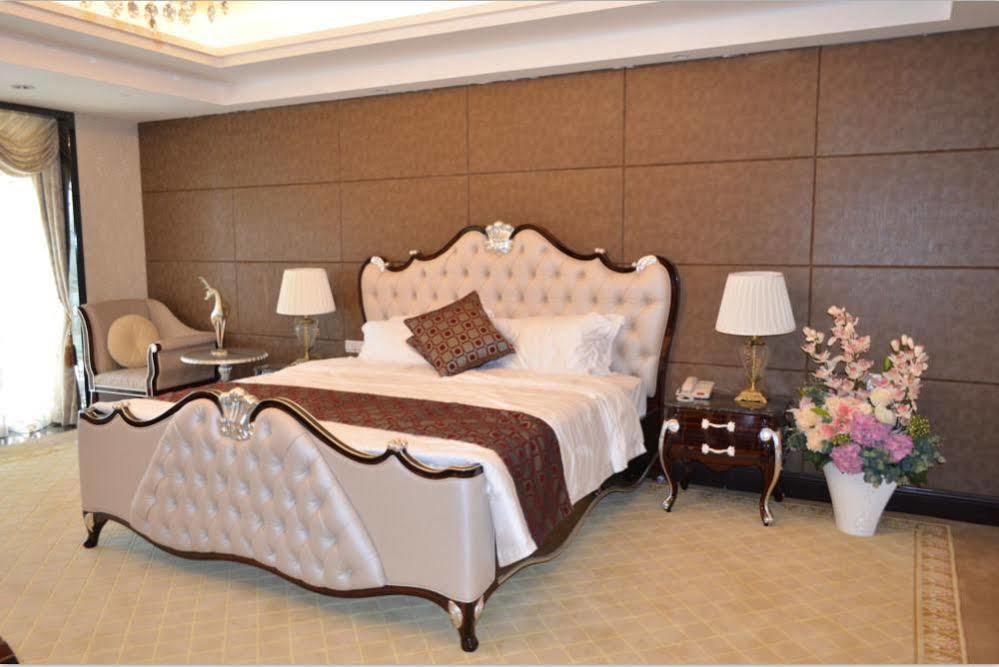 Country Garden Phoenix Hotel Huizhou Huiyang ภายนอก รูปภาพ